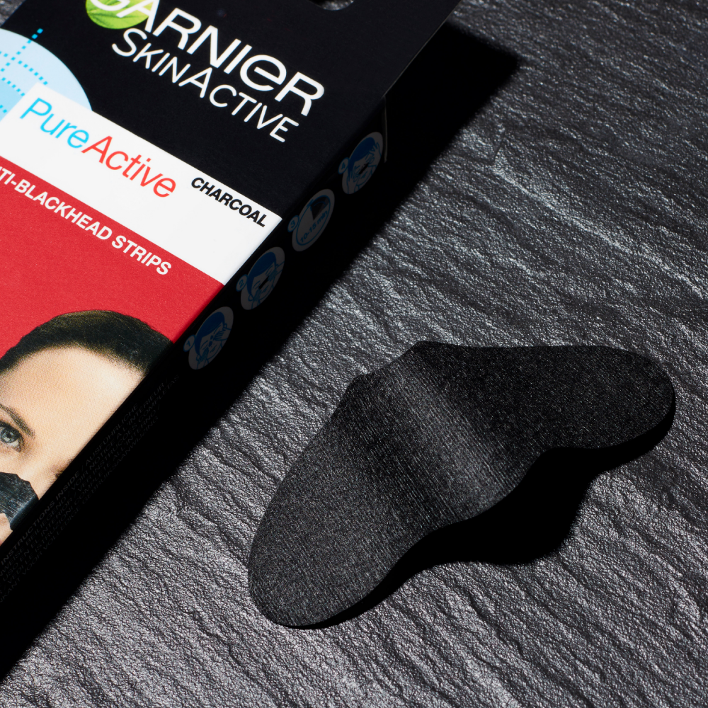 Garnier Pure Active Anti-Blackhead Charcoal Nose Strips Pack of 4