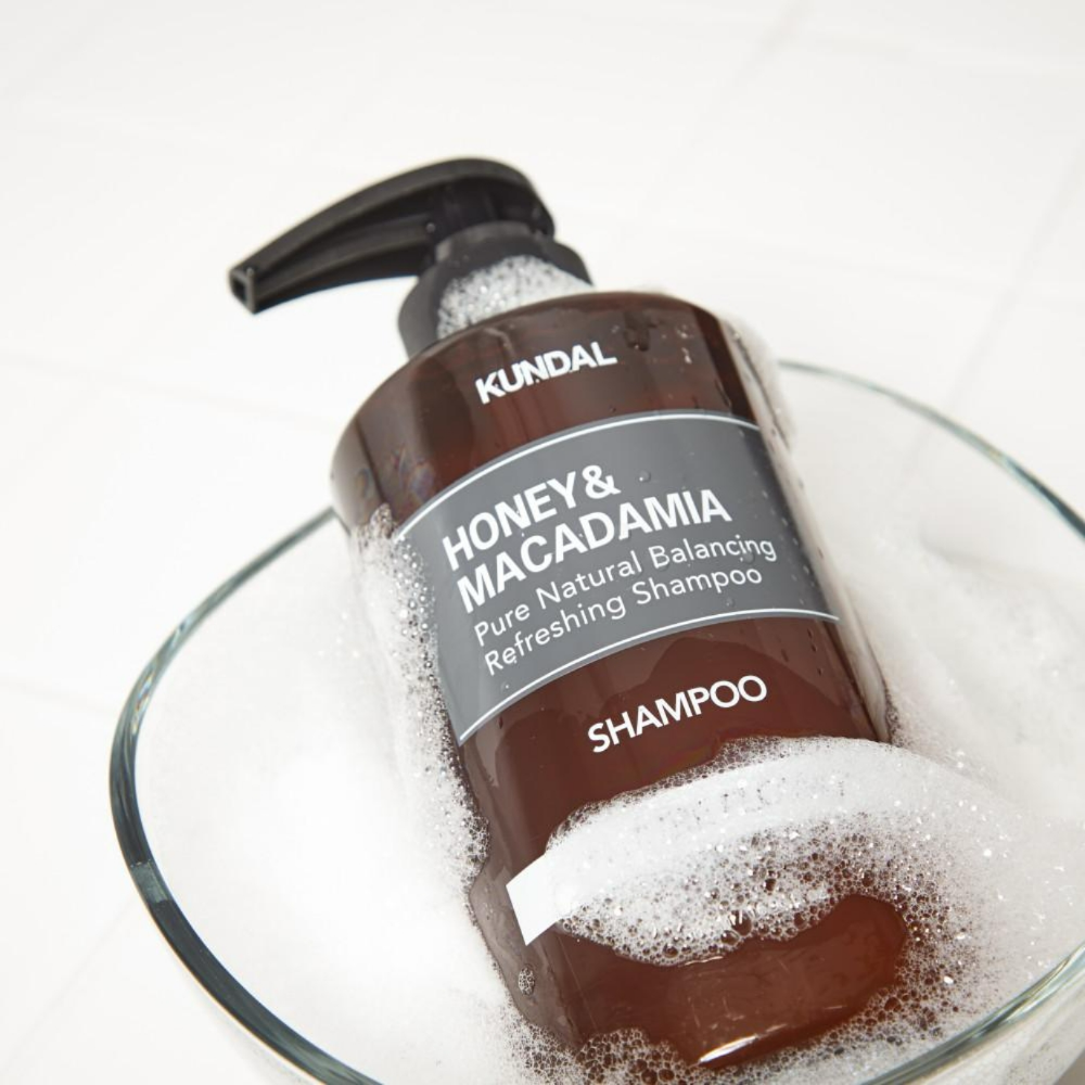 Kundal Honey & Macadamia Pure Natural Balancing Refreshing Shampoo Amber Vanilla 500ml